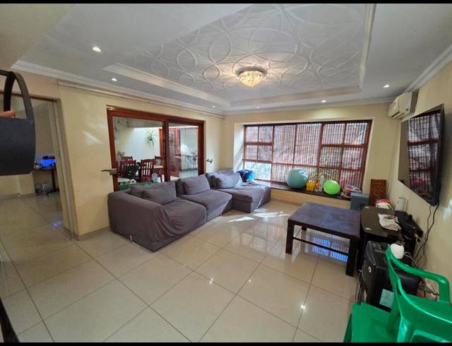 4 BEDROOM PROPERTY TO RENT IN BUCCLEUCH